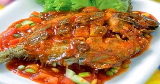 Cara Membuat dan Resep Ikan Bawal Goreng Masak Tauco 