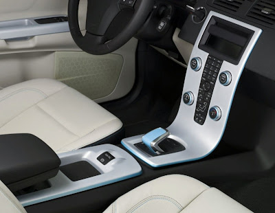 2010 Volvo C30 BEV interior