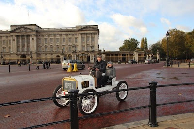 vintage cars in England photos - old cars gallery