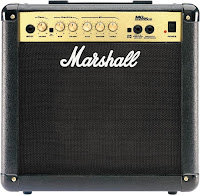 Teste do amplificador de guitarra Marshall MG15CD para estudo, ensaios e pequenos shows