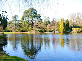 Sheffield Park lake