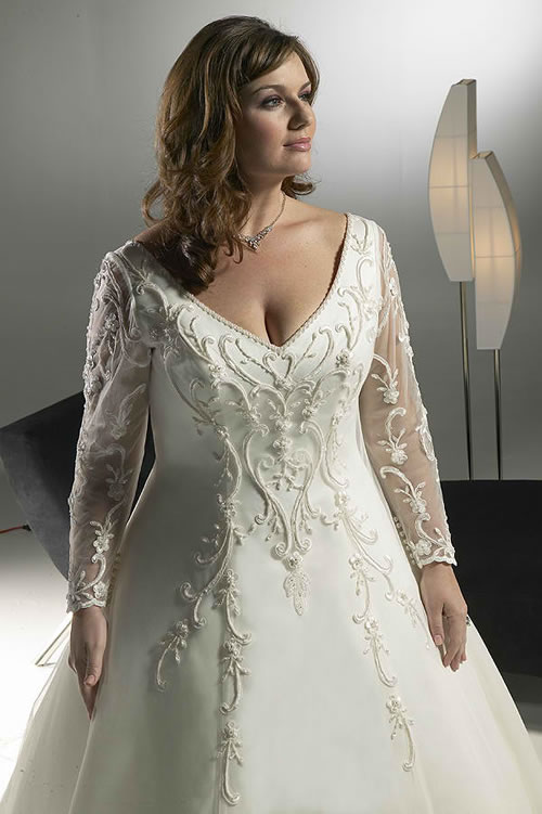weddinggownsfashion Many wedding dress designers that specialize in plus 