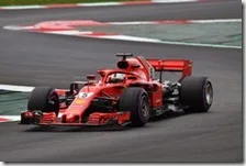 Sebastian Vettel con la Ferrai nei test di Barcellona 2018