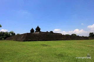 candi barong sleman yogyakarta