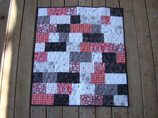 Red and black bricks quick and easy baby quilt