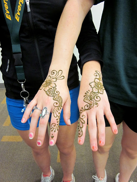 simple mehndi design for beginners