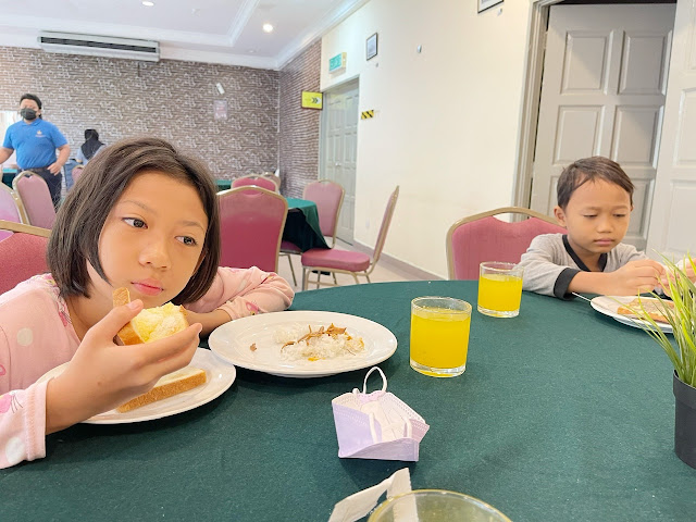 BERCUTI DI HOTEL SERI MALAYSIA TAIPING DAN MAKAN YONG TAU FOO BELAKANG BOMBA !