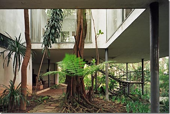 Casa de Valentina - Lina Bo Bardi - Casa de Vidro - interior