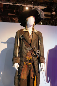 Geoffrey Rush Pirates of Caribbean Barbossa costume