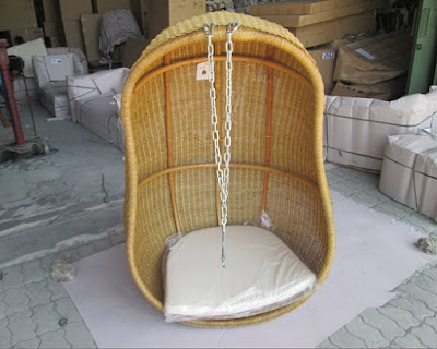 Rattan  factory products require many stages to obtain high quality rattan raw materials related to the durability of the furniture to be used. In addition, quality rattan raw materials will certainly be more easily formed into furniture.
