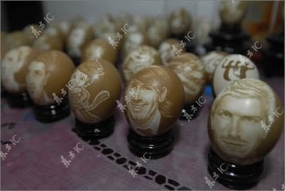 Amazing Players Carves on Eggs by Chinese Artist Seen On  www.coolpicturegallery.net