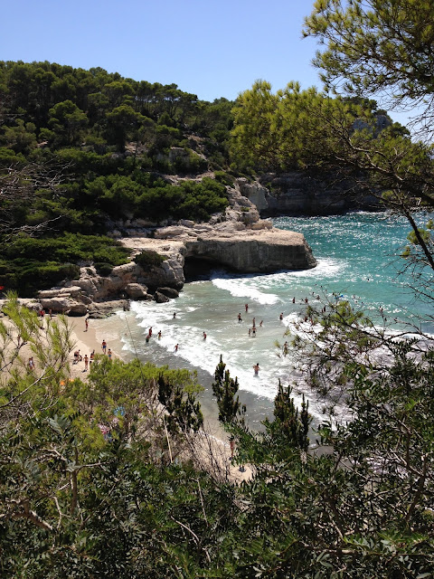 cove cala mitjana menorca