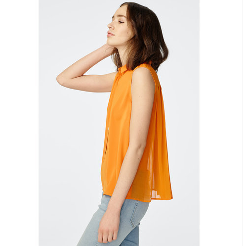 Pleated Sleeveless Collar Shirt