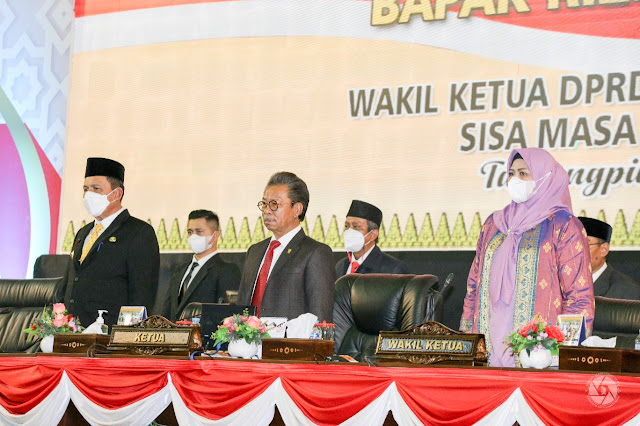 Rizki Faisal Dilantik Sebagai Wakil Ketua DPRD Kepri Menggantikan Dewi Kumalasari