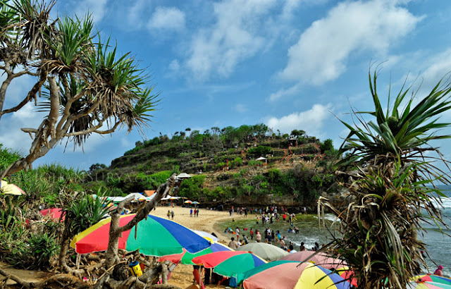 tempat wisata pantai indrayanti di jogja