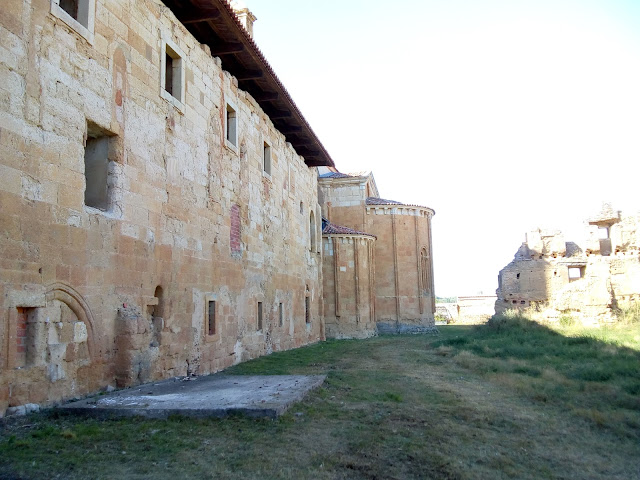 Monasterio de Santa María de Sandoval en Villaverde de Sandoval | Mansilla Mayor | Monasterio Cisterciense