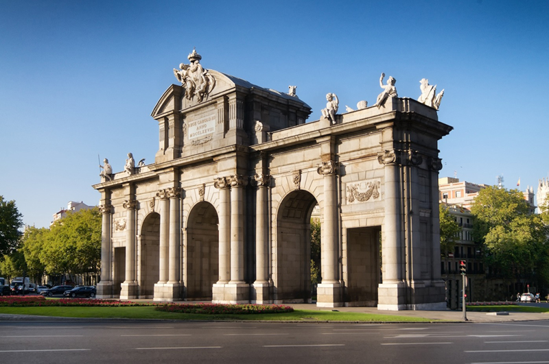 puerta-de-alcala-madrid-monumentos-emblematicos