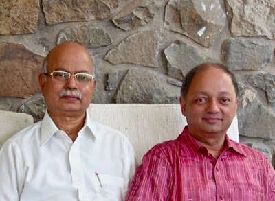 ( L to R ) Senior artist Shri. Yashwant Shirwadkar and Milind Sathe, Director, Indiaart Gallery