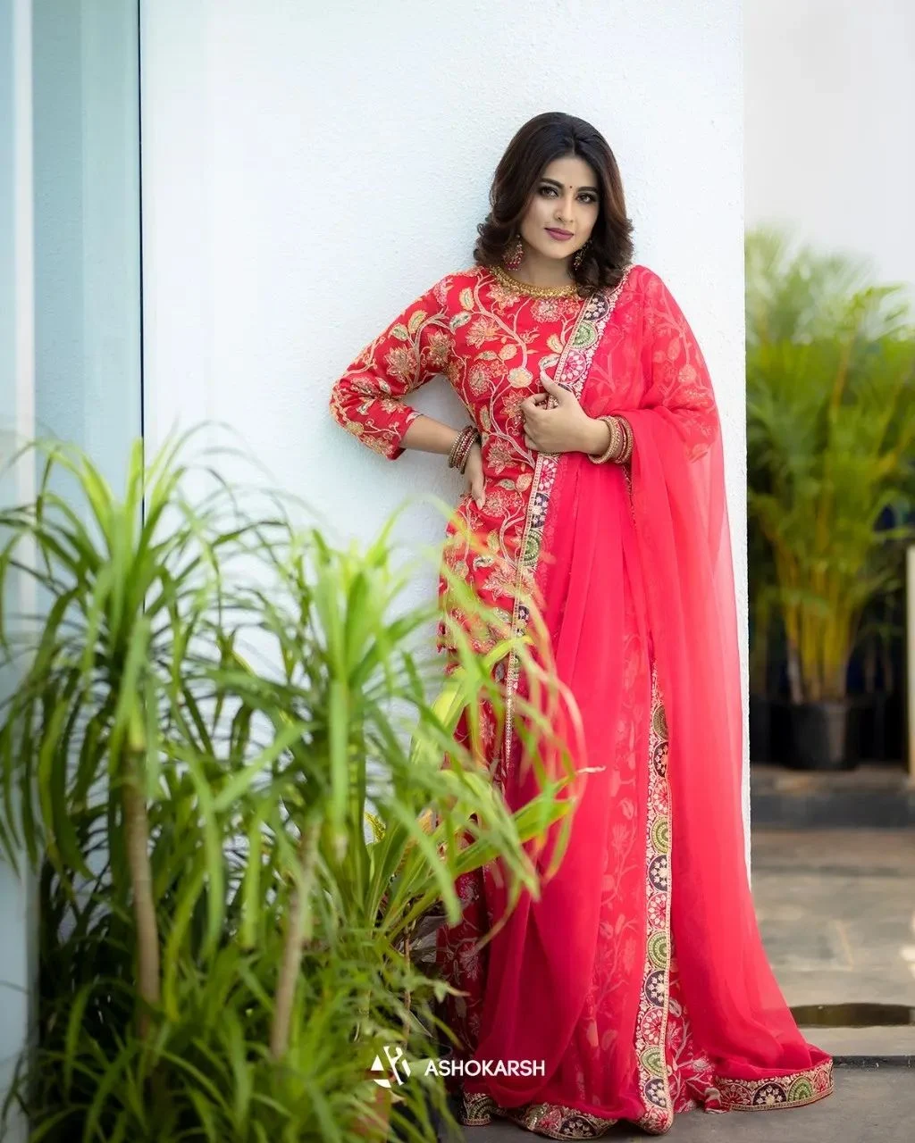 Actress Sneha Prasanna Latest Stunning Photoshoot Stills HD