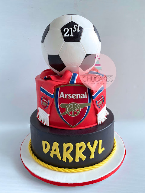 arsenal cake chucakes singapore soccer ball soccer cake scarf 2 tier