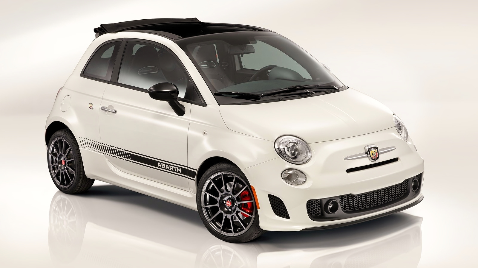 fiat pone a la venta en espana la version manual de el 500 c abarth la ...