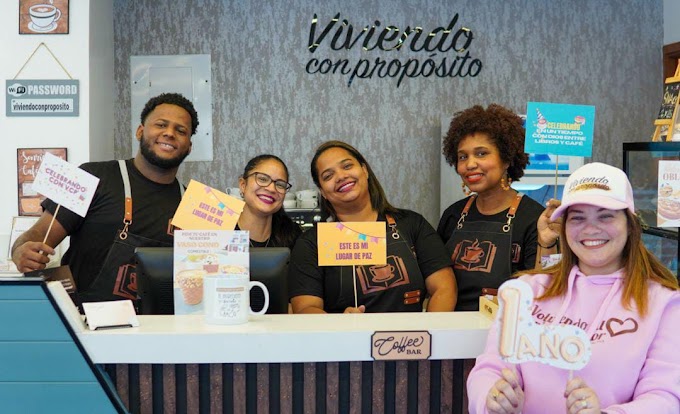 Celebran primer aniversario Librería Café Cristiana «Viviendo con Propósito»