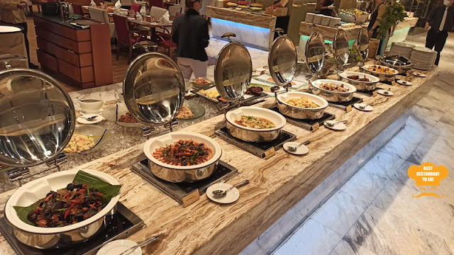 One World Hotel Petaling Jaya Weekend Seafood Buffet 2022 - Main Course Selection