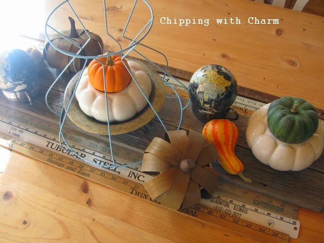 Chipping with Charm: Yardstick Centerpiece...http://chippingwithcharm.blogspot.com/