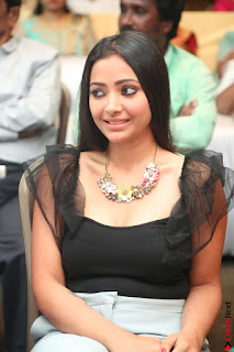 Swetha Basu in a Black Sleeveless Top Long Skirt at Mixture Potlam Movie Audio Launch 057.JPG