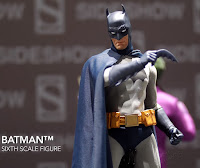 SDCC 2018 Sideshow DC Comics Batman Sixth Scale Figure 001