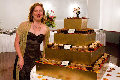 Wedding  Cakes on Here Are The Promised Wedding Cupcake Photos From Wedding 2 0  Along