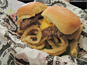 Hamburguesas en Harry's Bar & Burger, Providence