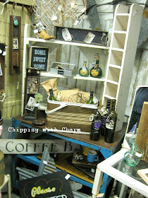 Chipping with Charm: Shop Talk at Coastal Charm...http://www.chippingwithcharm.blogspot.com/
