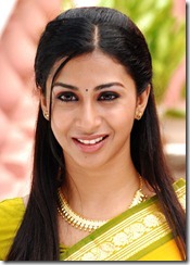 gayathri iyer in hot saree