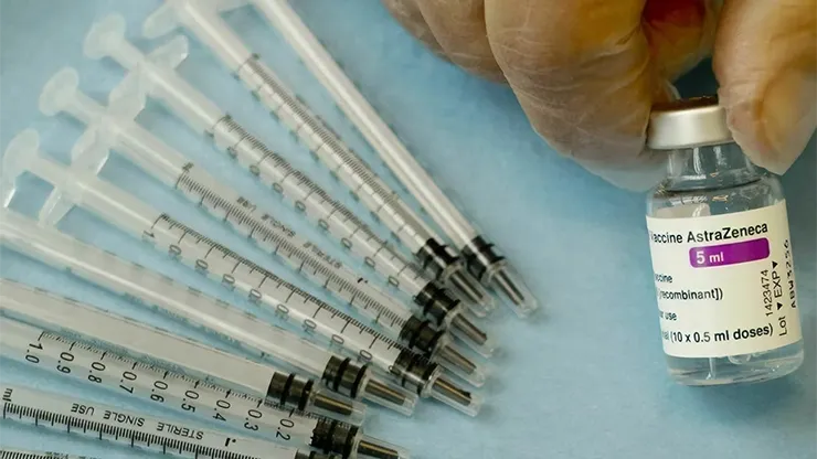 Дания первая страна приостановившая программу вакцинации от Covid