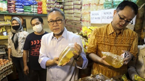 Beli Minyak Goreng Curah Pakai PeduliLindungi, Mulai Minggu Depan!