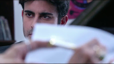 Gautam Rode Wide Screen HD Pic In Aksar 2