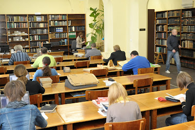 Znalezione obrazy dla zapytania biblioteka uniwersytecka na piasku