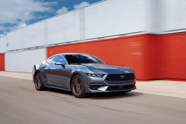 Ford Mustang 2024/ AutosMk