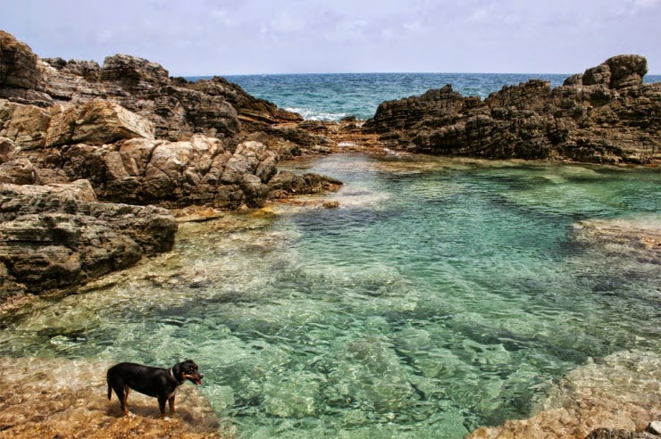 10. Geneve Bay, Saint Martin - Top 10 Natural Pools