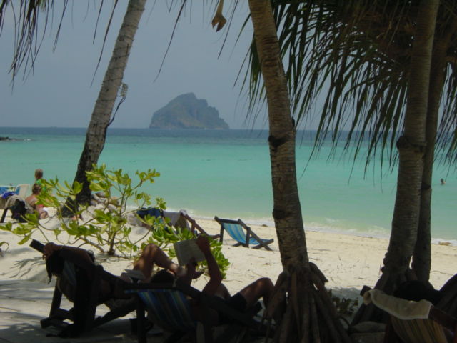 Laem Tong Beach in front of  Phi Phi Holiday Inn Resort