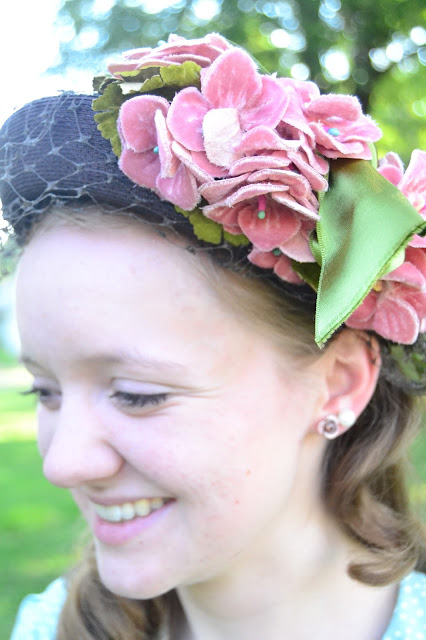 Flashback Summer: Softness - 1940s vintage fashion outfit