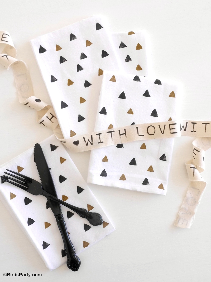 DIY Geometric Hand Stamped Party Napkins - BirdsParty.com