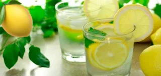 يُعرّف عصير الحامض بأنّه العصير ذو الطعم الحامض جداً، والذي ينتج من الحمضيات، أو هو المشروب المصنوع من عصير الليمون أو كل ما يشبه طعمه الليمون الحامض