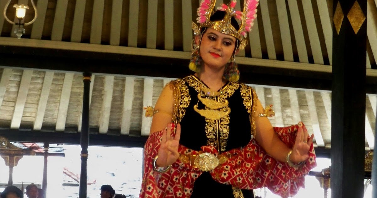 Tari Daerah  dari Yogyakarta Macam  Macam  Tarian  di  Indonesia 