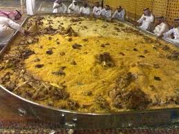 It consists of rice cooked in goat meat broth, goat milk, and clarified butter (most often ghee). Sedepmanteb Resep Nasi Kebuli Khas Arab Timur Tengah