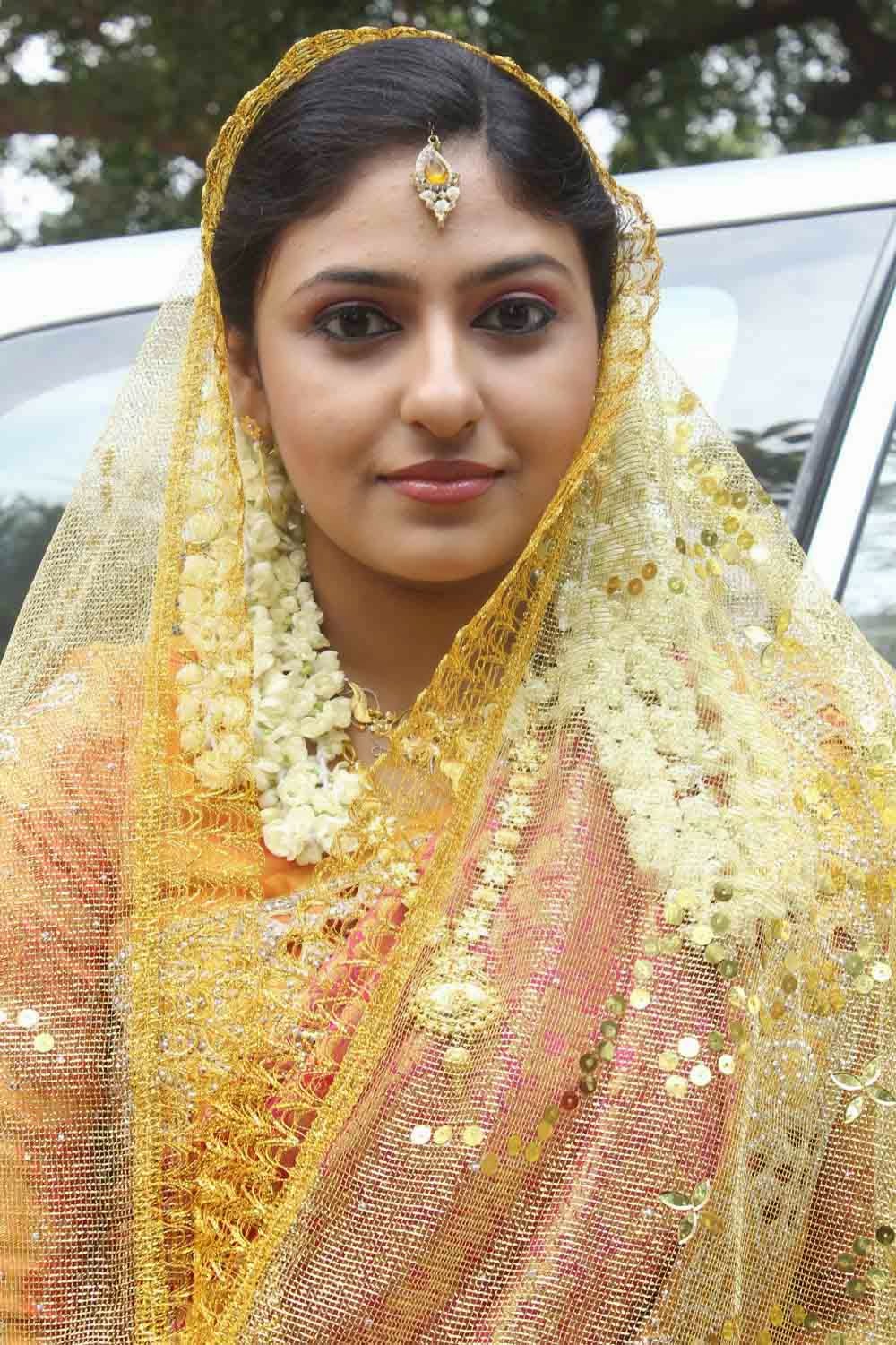 South Indian Actress Monica (Rahima) Simple Muslim Wedding Photo Gallery | HQ Pics n Galleries