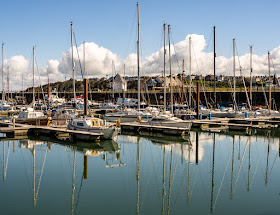 Photo of calm, sunny weather at Maryport Marina