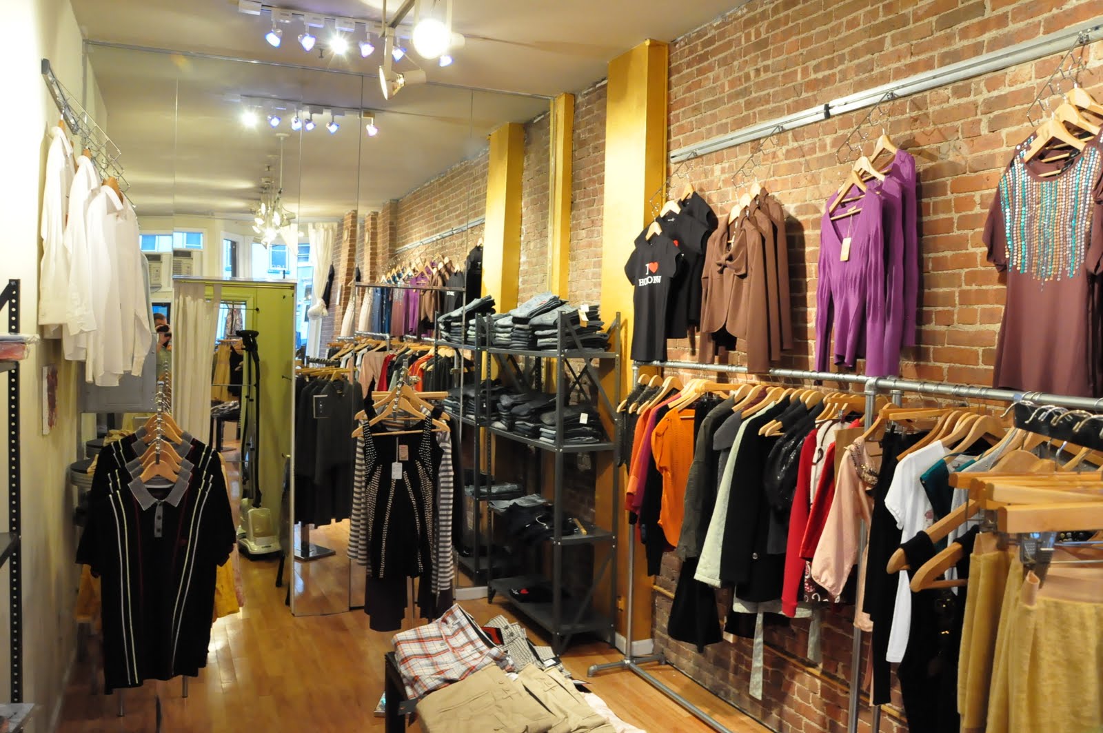 ladies clothing stores