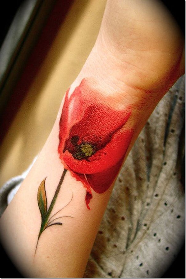 belle_fleur_rouge_poignet_tatouage